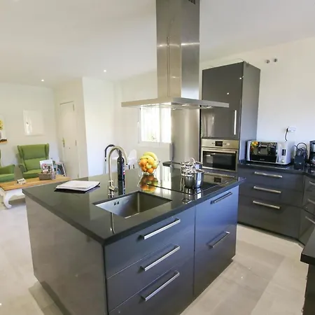 Tess Rancho Palmeras Vakantiehuis