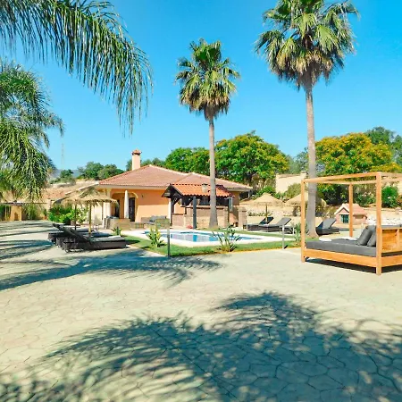 Tess Rancho Palmeras