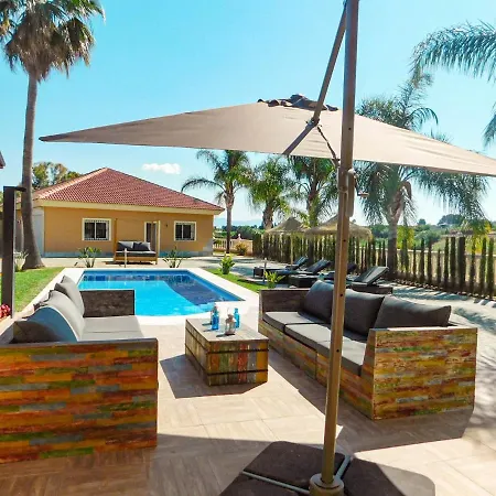 Tess Rancho Palmeras Holiday home